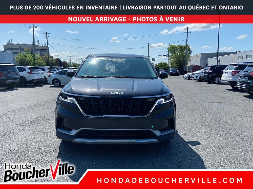 Kia Carnival LX 2023 à Terrebonne, Québec - 3 - w1024h768px