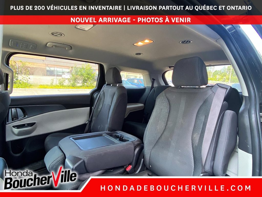 Kia Carnival LX 2023 à Terrebonne, Québec - 21 - w1024h768px