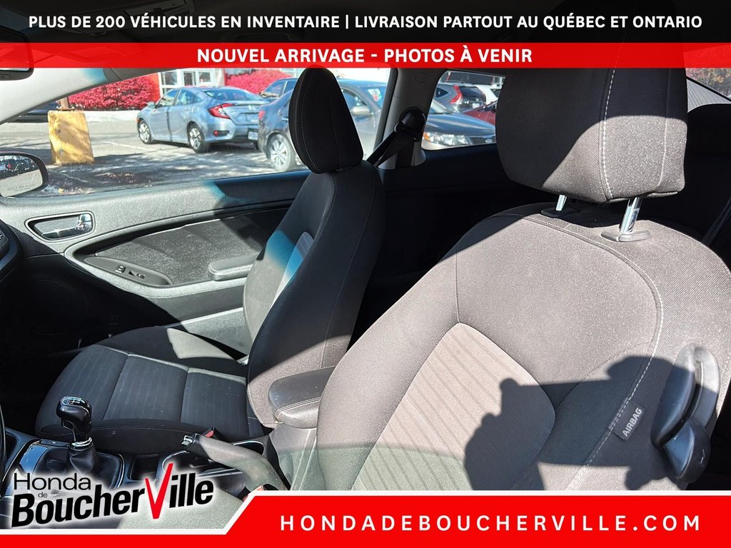 2017 Kia Forte Koup EX in Terrebonne, Quebec - 13 - w1024h768px