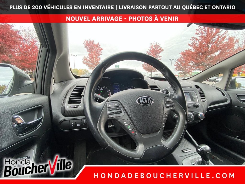 2014 Kia Forte EX in Terrebonne, Quebec - 21 - w1024h768px