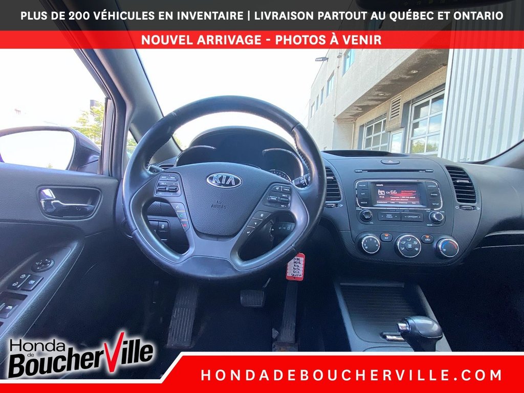 2016 Kia Forte EX in Terrebonne, Quebec - 21 - w1024h768px