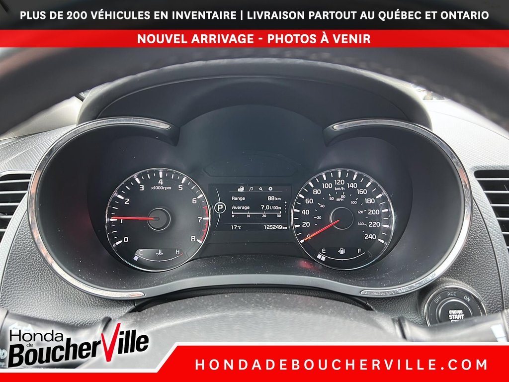 2017 Kia Forte EX LUXE in Terrebonne, Quebec - 23 - w1024h768px