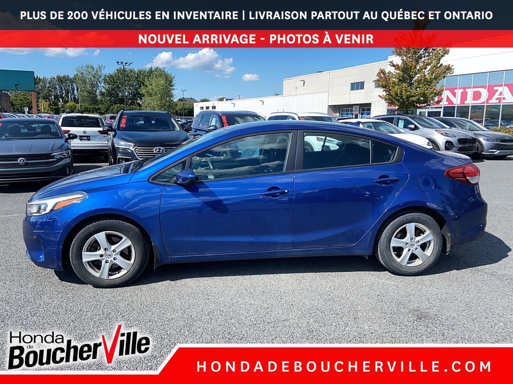 2017 Kia Forte LX in Terrebonne, Quebec - 7 - w1024h768px