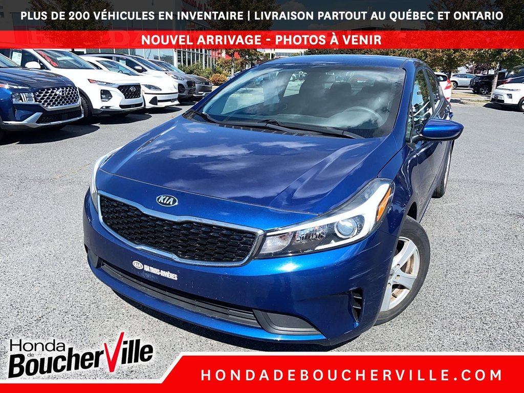 2017 Kia Forte LX in Terrebonne, Quebec - 5 - w1024h768px