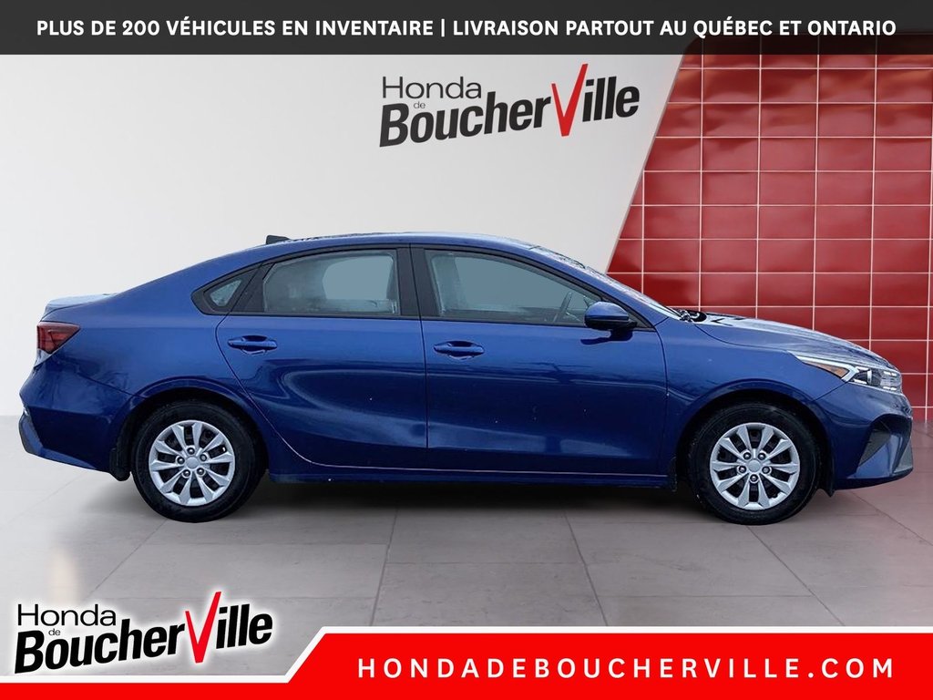 2023 Kia Forte LX in Terrebonne, Quebec - 5 - w1024h768px