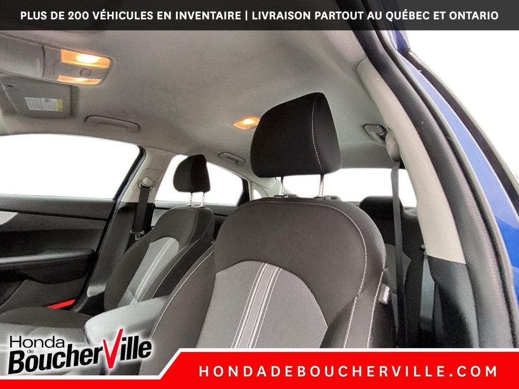 2023 Kia Forte LX in Terrebonne, Quebec - 19 - w1024h768px