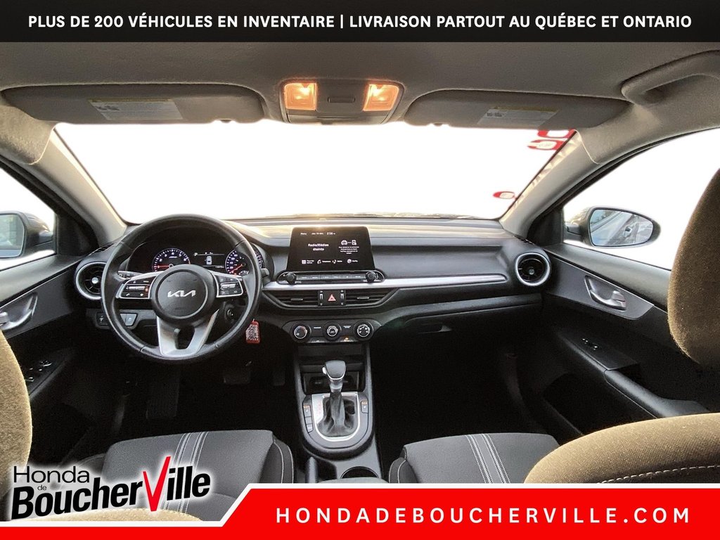 2023 Kia Forte LX in Terrebonne, Quebec - 19 - w1024h768px