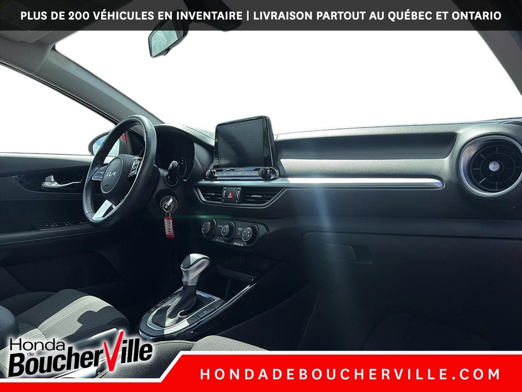 2023 Kia Forte EX in Terrebonne, Quebec - 21 - w1024h768px