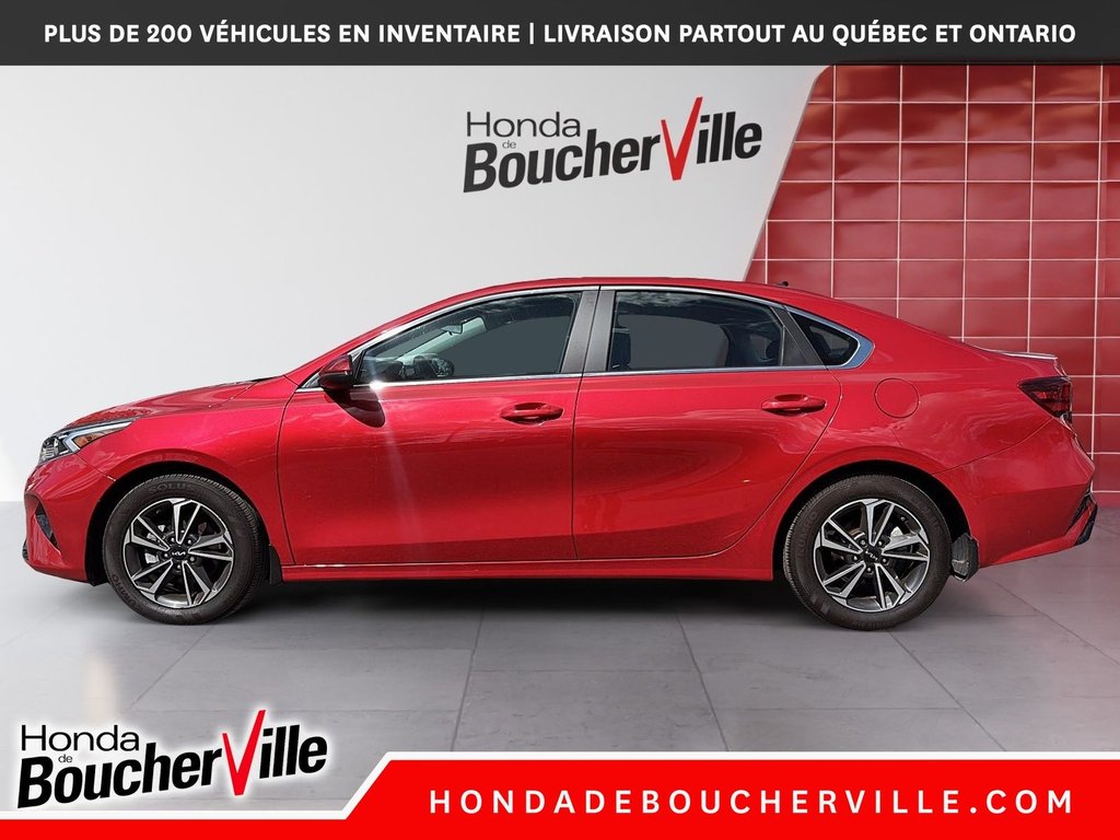 2023 Kia Forte EX in Terrebonne, Quebec - 3 - w1024h768px