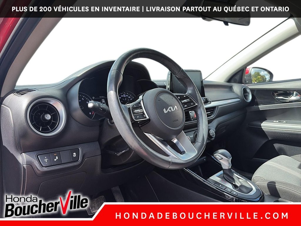 2023 Kia Forte EX in Terrebonne, Quebec - 23 - w1024h768px