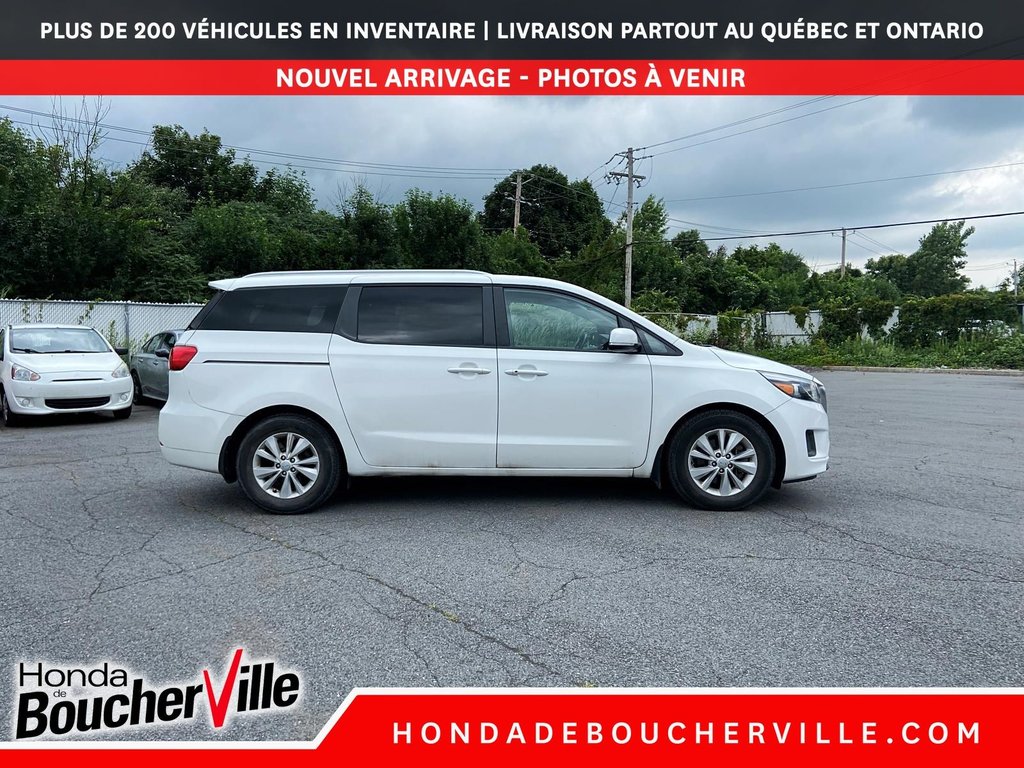 Kia Sedona LX 2016 à Terrebonne, Québec - 7 - w1024h768px