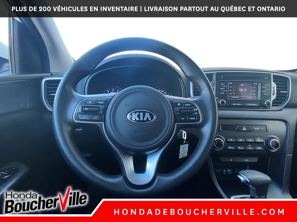2017 Kia Sportage LX in Terrebonne, Quebec - 13 - w1024h768px