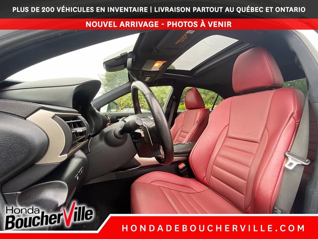 2018 Lexus IS IS 300 in Terrebonne, Quebec - 17 - w1024h768px