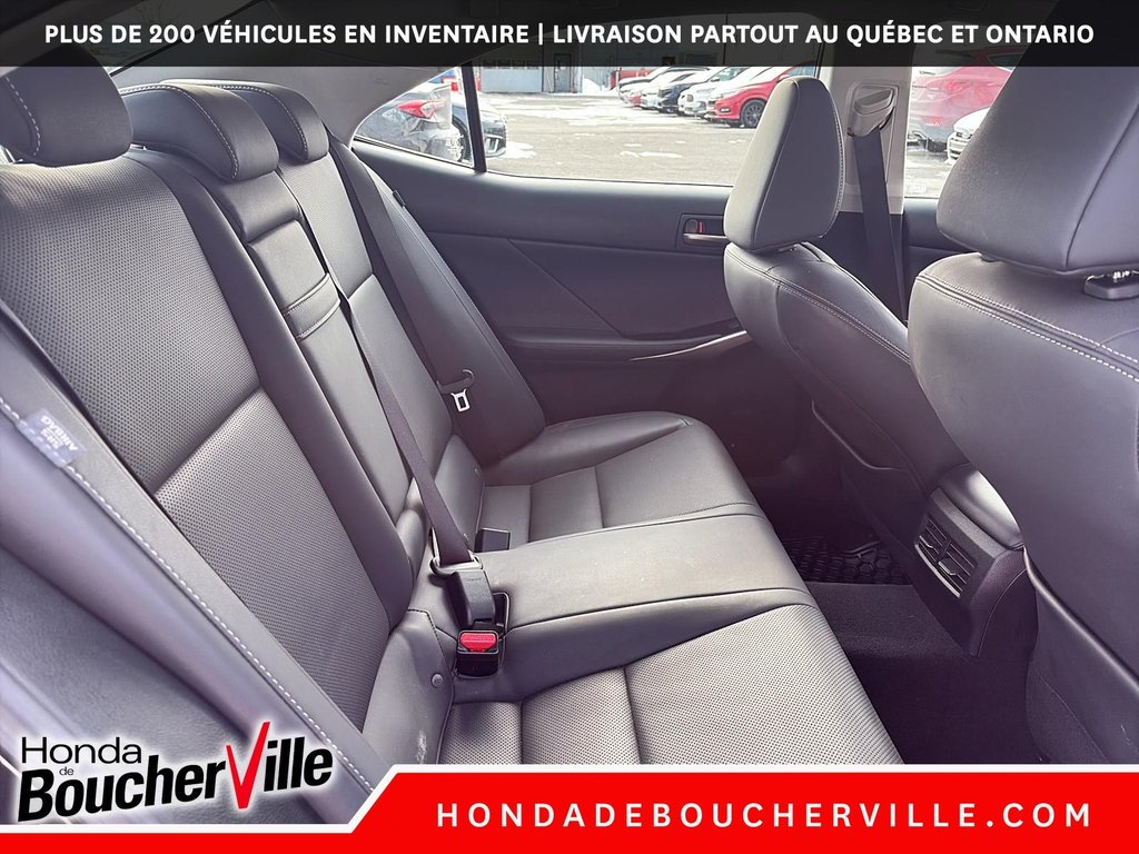 2018 Lexus IS IS 300 in Terrebonne, Quebec - 17 - w1024h768px