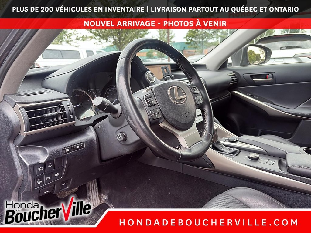 Lexus IS IS 300 2018 à Terrebonne, Québec - 23 - w1024h768px