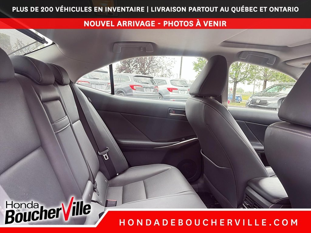 Lexus IS IS 300 2018 à Terrebonne, Québec - 17 - w1024h768px