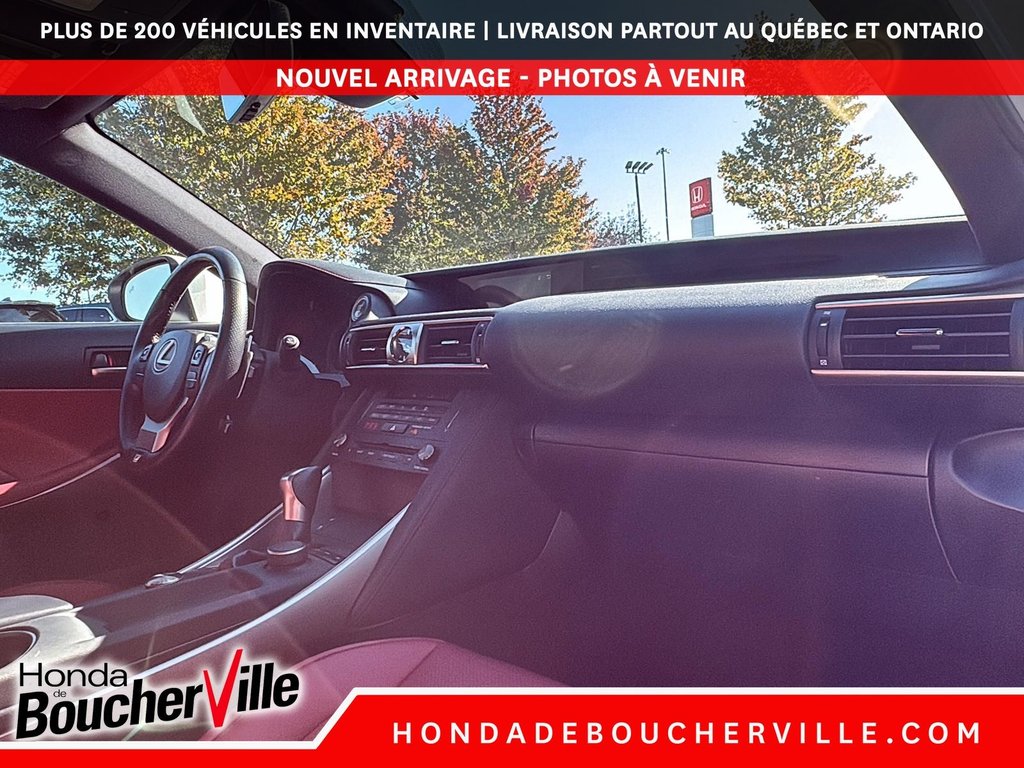 2019 Lexus IS IS 300 in Terrebonne, Quebec - 21 - w1024h768px