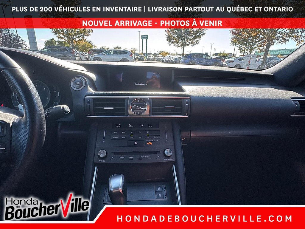 2019 Lexus IS IS 300 in Terrebonne, Quebec - 31 - w1024h768px