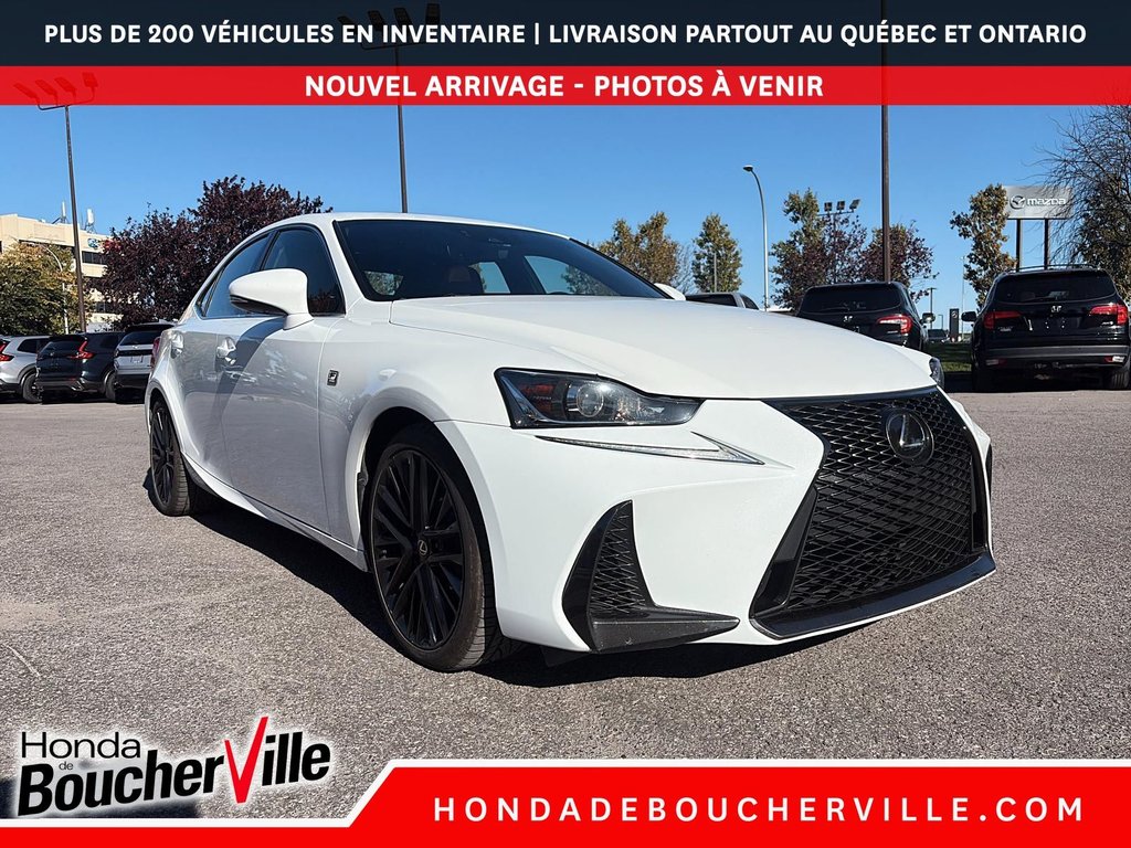 2019 Lexus IS IS 300 in Terrebonne, Quebec - 11 - w1024h768px