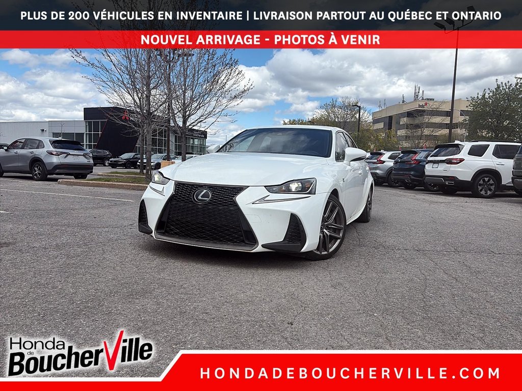 Lexus IS IS 300 2020 à Terrebonne, Québec - 2 - w1024h768px