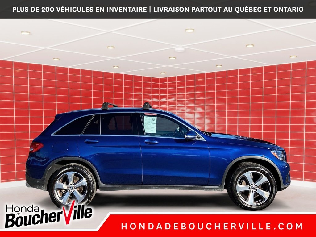 2017 Mercedes-Benz GLC GLC 300 in Terrebonne, Quebec - 15 - w1024h768px