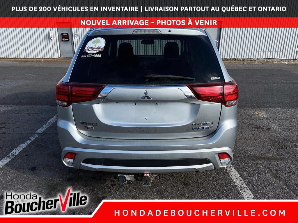 2018 Mitsubishi OUTLANDER PHEV SE TOURING in Terrebonne, Quebec - 9 - w1024h768px