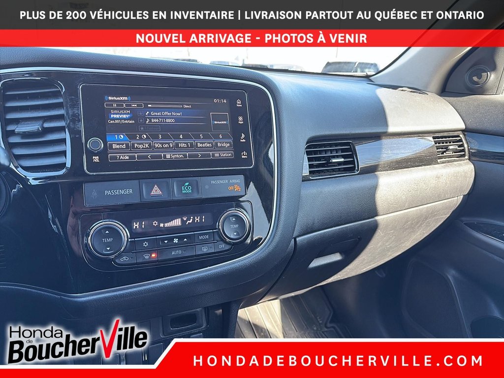 2018 Mitsubishi Outlander PHEV SE in Terrebonne, Quebec - 31 - w1024h768px