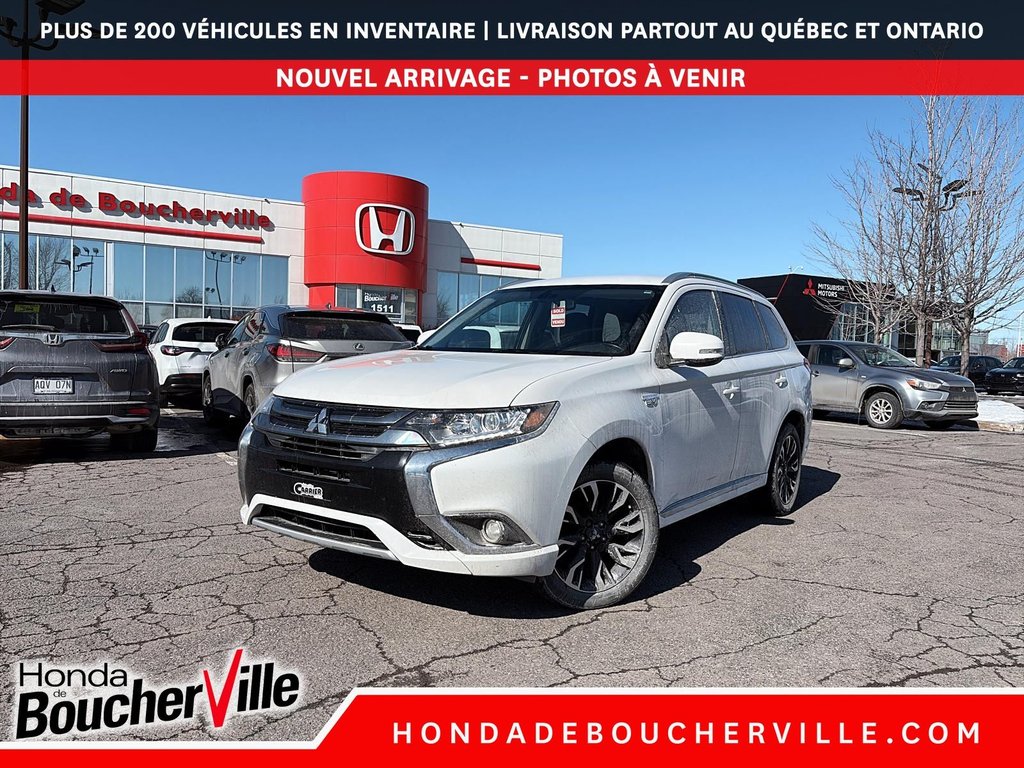 2018 Mitsubishi Outlander PHEV SE in Terrebonne, Quebec - 2 - w1024h768px