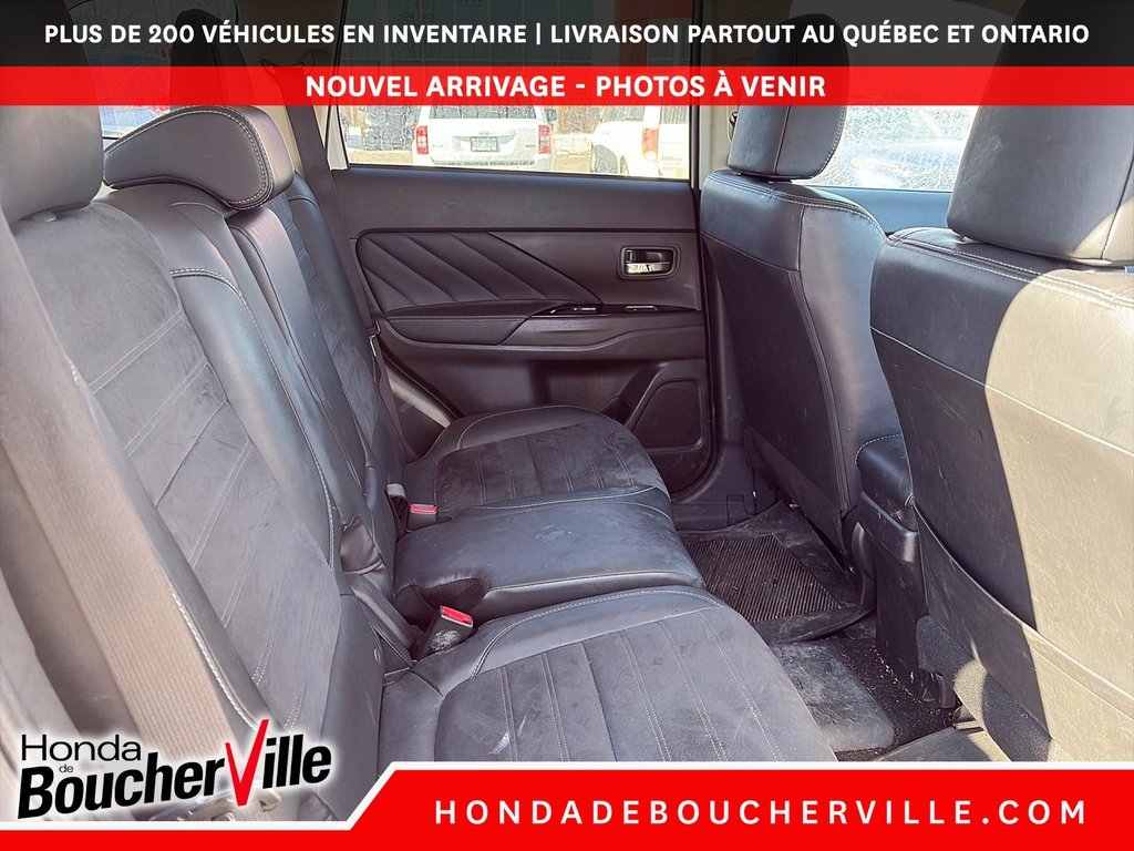 2018 Mitsubishi Outlander PHEV SE in Terrebonne, Quebec - 19 - w1024h768px