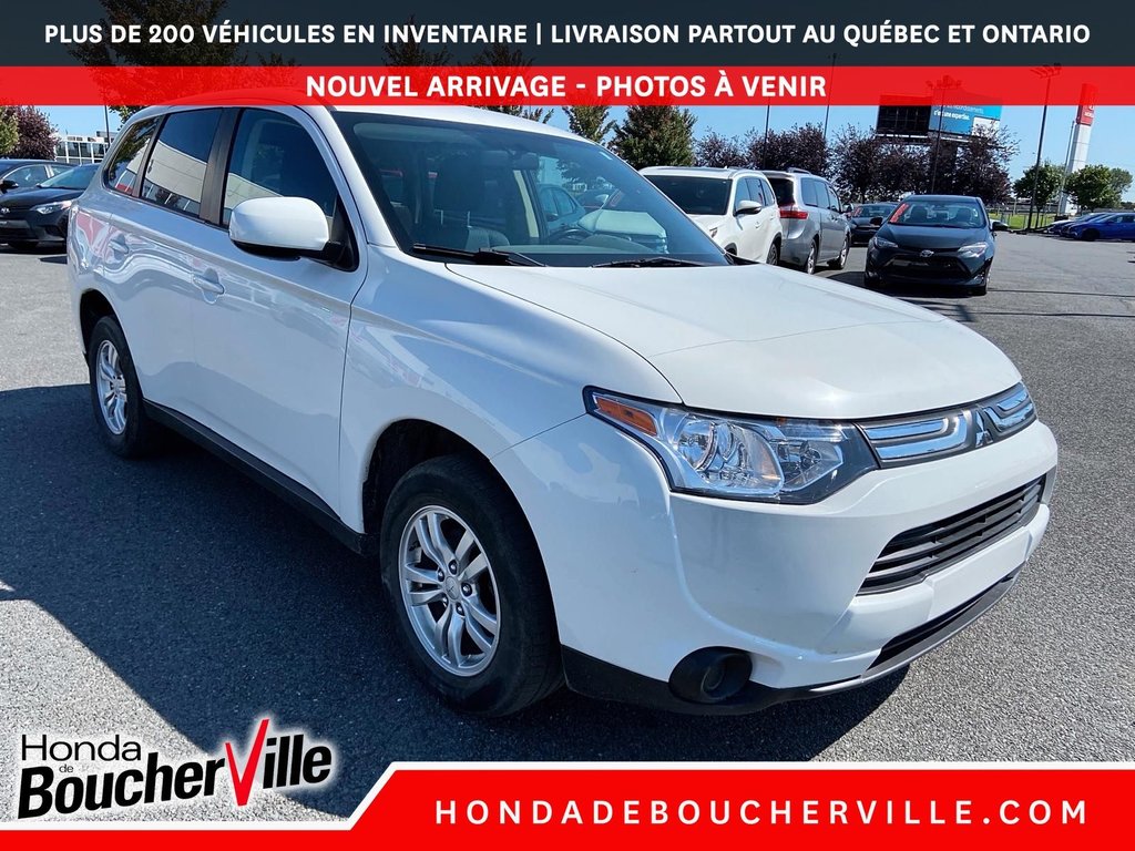 2014 Mitsubishi Outlander ES in Terrebonne, Quebec - 5 - w1024h768px