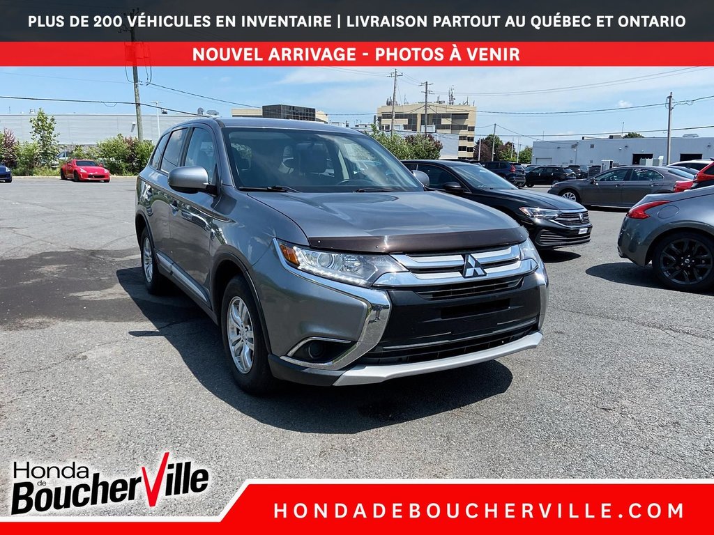 2017 Mitsubishi Outlander ES in Terrebonne, Quebec - 5 - w1024h768px