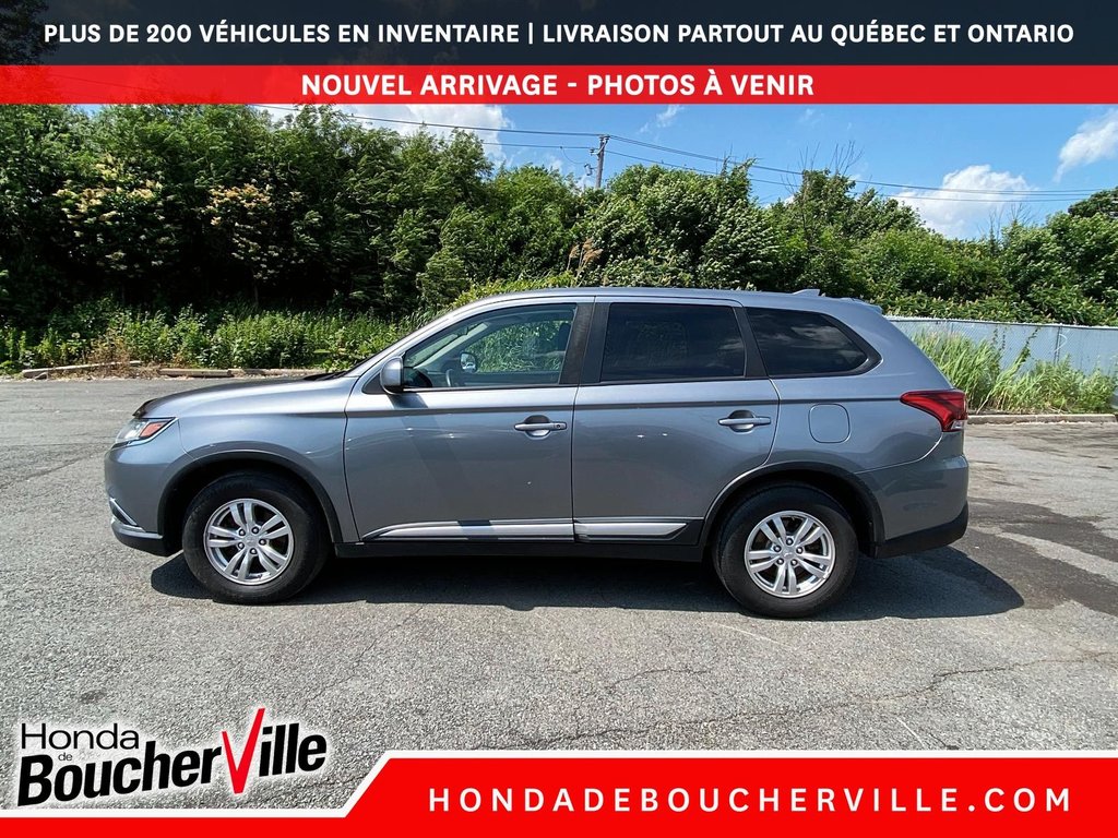 2017 Mitsubishi Outlander ES in Terrebonne, Quebec - 15 - w1024h768px
