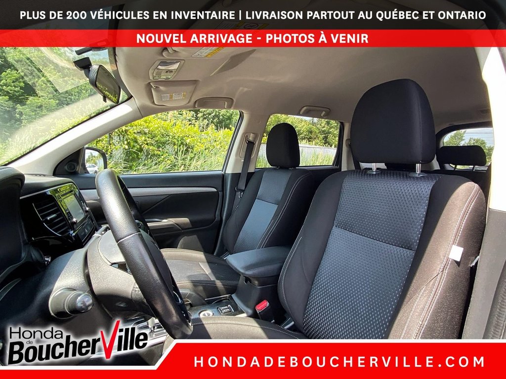 2017 Mitsubishi Outlander ES in Terrebonne, Quebec - 17 - w1024h768px