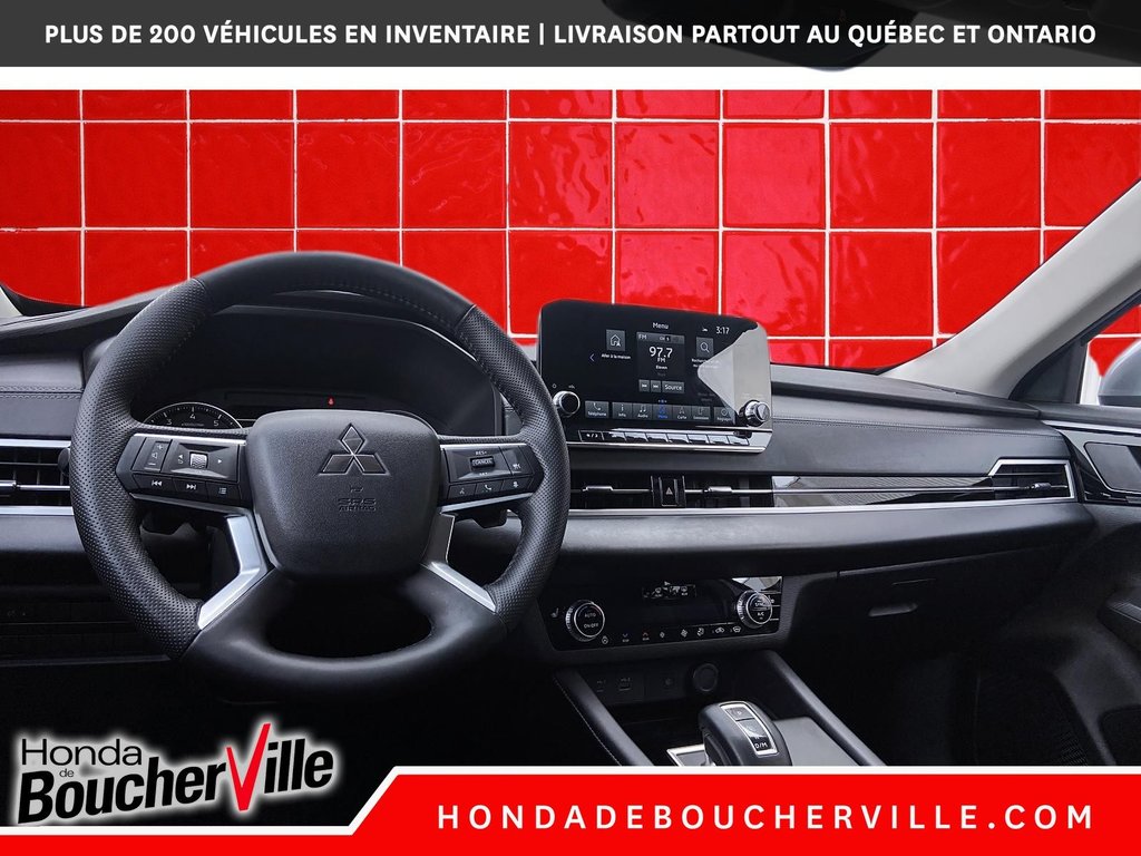 2022 Mitsubishi Outlander LE in Terrebonne, Quebec - 21 - w1024h768px