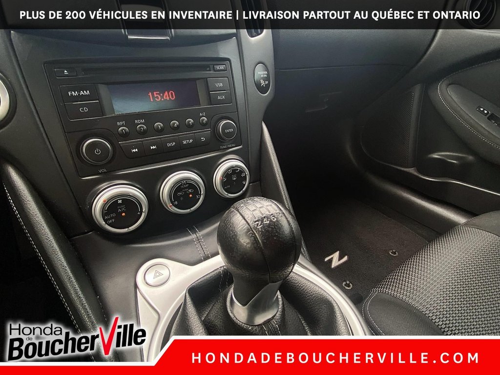 2016 Nissan 370Z in Terrebonne, Quebec - 30 - w1024h768px