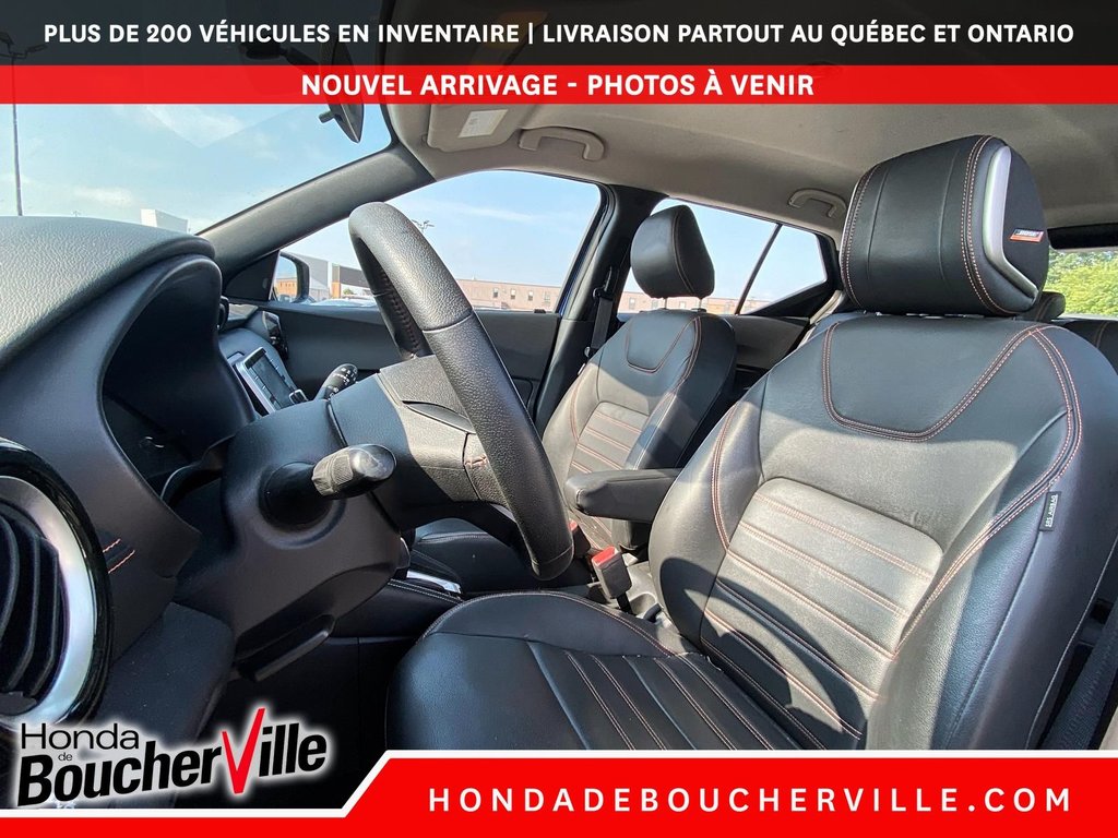 Nissan Kicks SR 2019 à Terrebonne, Québec - 17 - w1024h768px