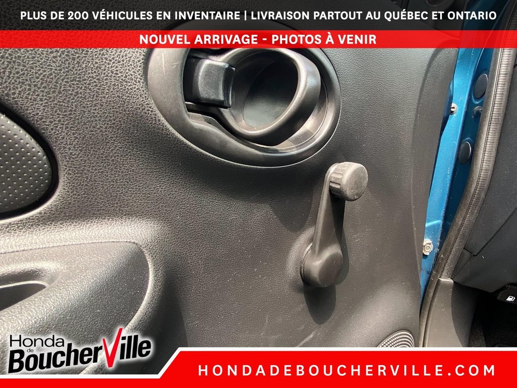 2017 Nissan Micra S in Terrebonne, Quebec - 24 - w1024h768px