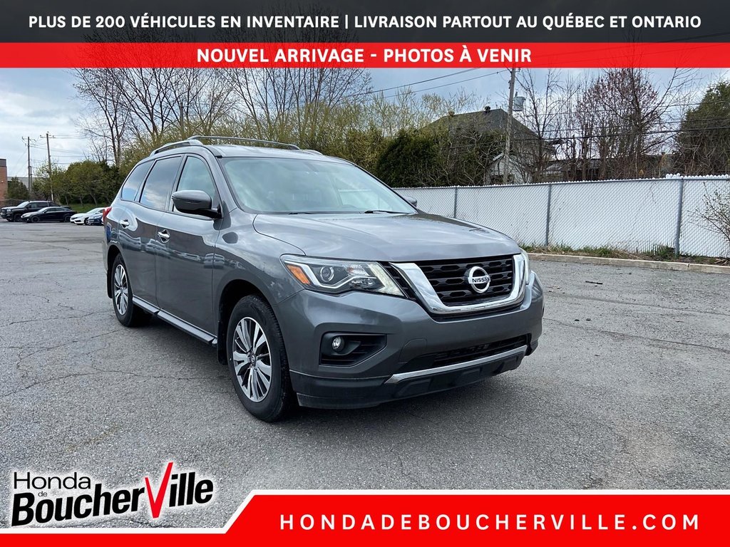 Nissan Pathfinder SV 2017 à Terrebonne, Québec - 3 - w1024h768px
