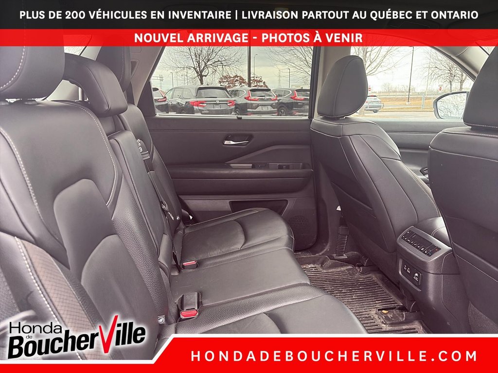 2022 Nissan Pathfinder SL in Terrebonne, Quebec - 19 - w1024h768px