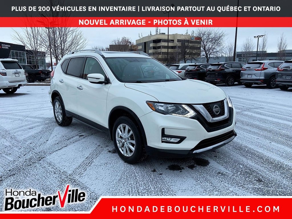 2017 Nissan Rogue SV in Terrebonne, Quebec - 7 - w1024h768px