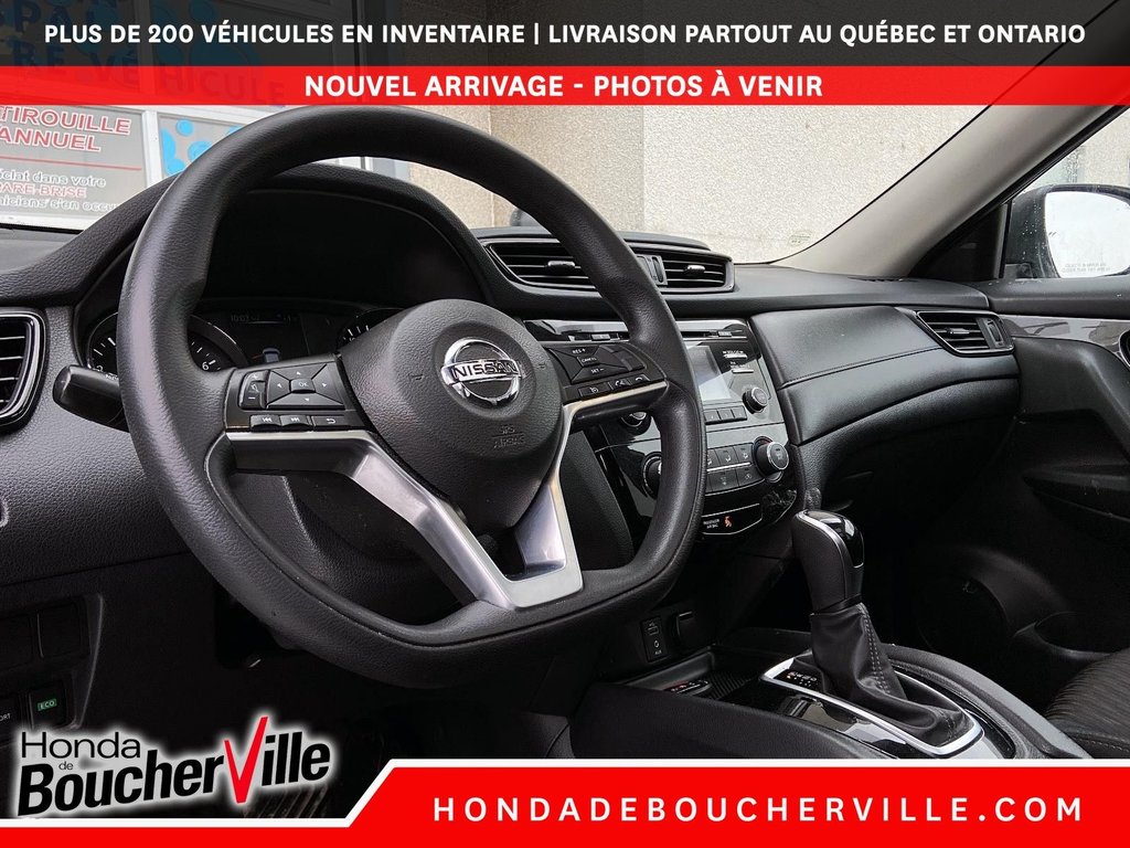 2017 Nissan Rogue SV in Terrebonne, Quebec - 17 - w1024h768px