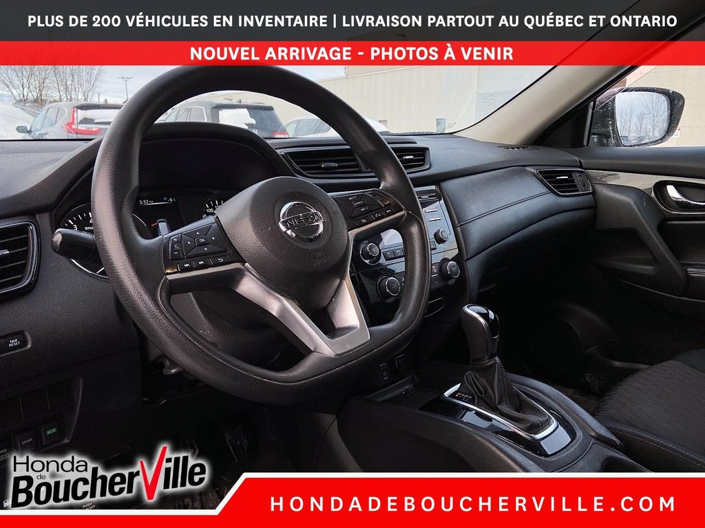 2017 Nissan Rogue SV in Terrebonne, Quebec - 17 - w1024h768px