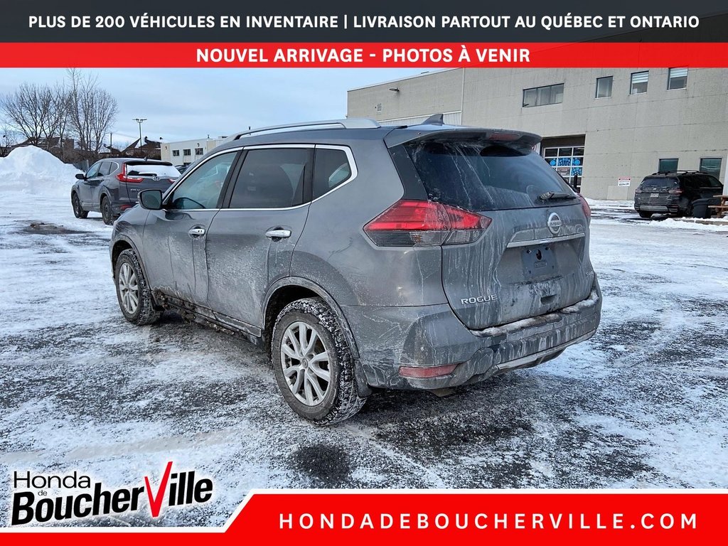 2017 Nissan Rogue SV in Terrebonne, Quebec - 11 - w1024h768px