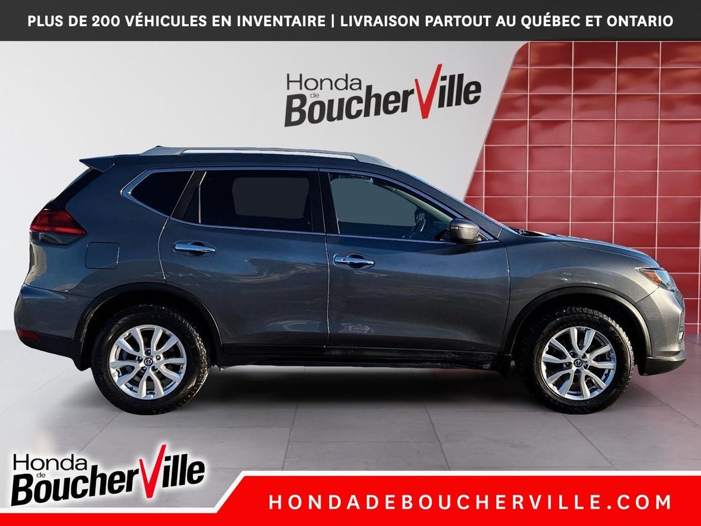 2017 Nissan Rogue SV in Terrebonne, Quebec - 7 - w1024h768px