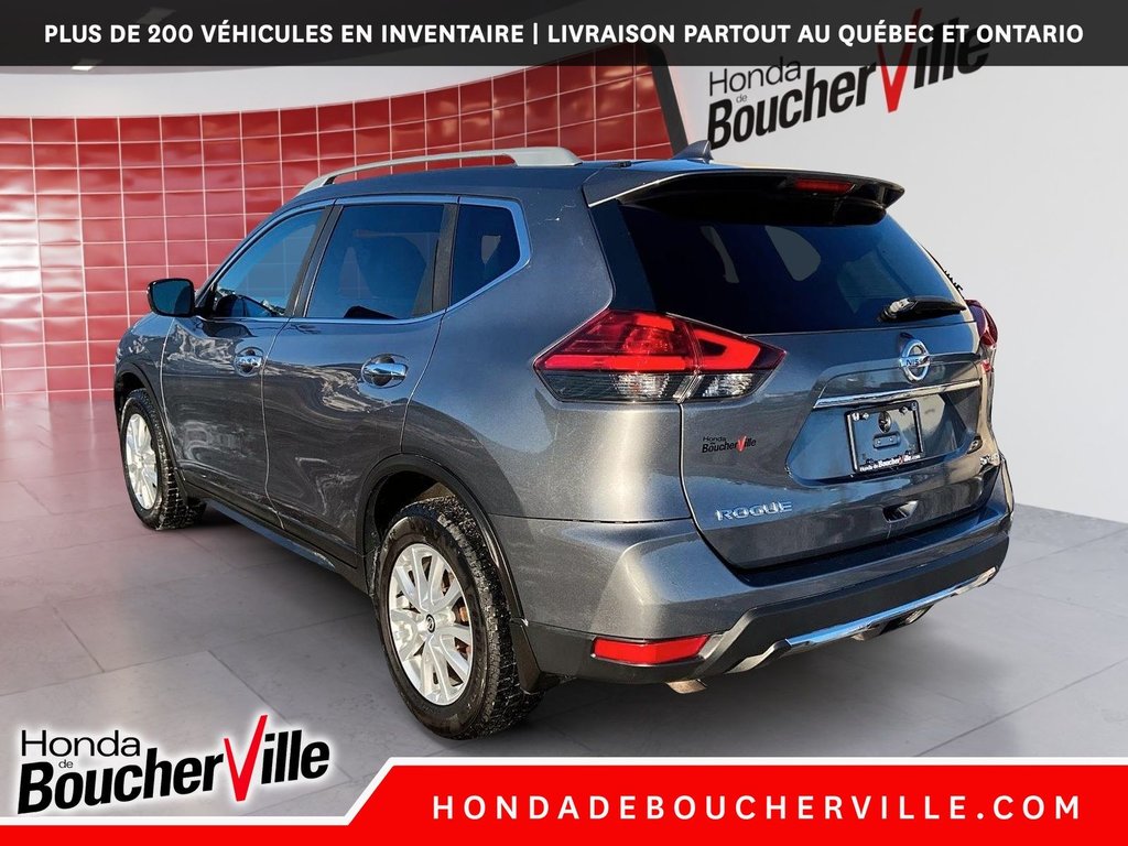 2017 Nissan Rogue SV in Terrebonne, Quebec - 13 - w1024h768px