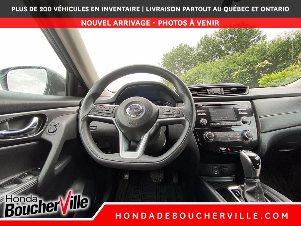 Nissan Rogue SV 2017 à Terrebonne, Québec - 23 - w1024h768px