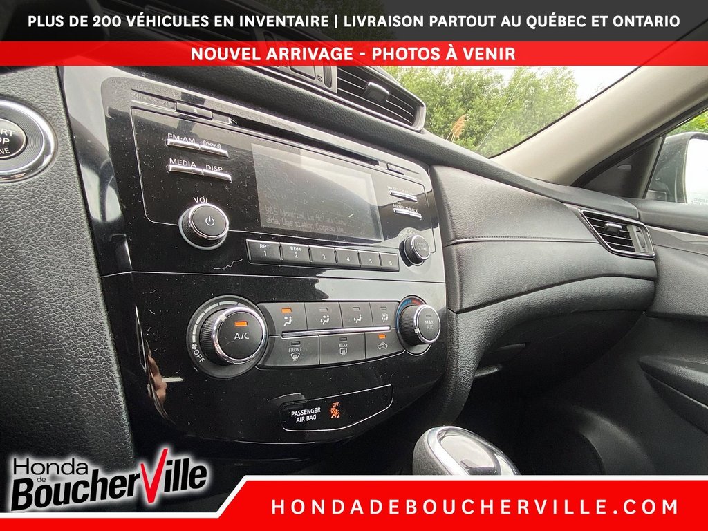 Nissan Rogue SV 2017 à Terrebonne, Québec - 27 - w1024h768px