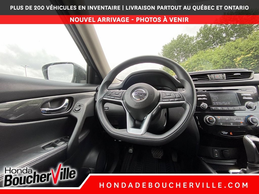 Nissan Rogue SV 2017 à Terrebonne, Québec - 25 - w1024h768px
