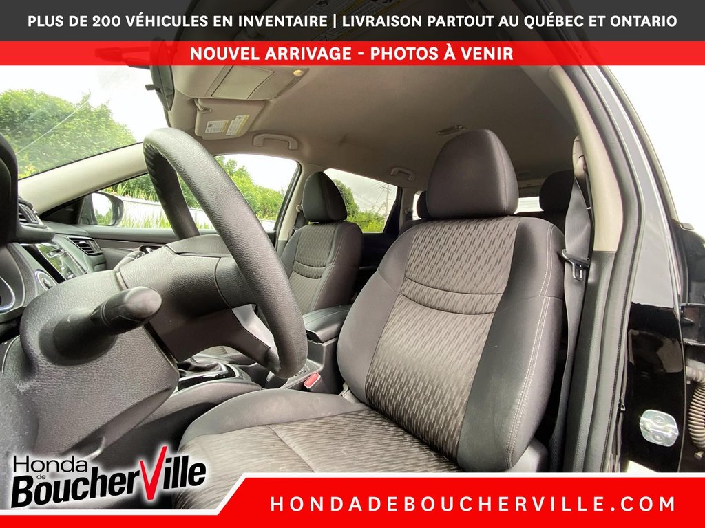 Nissan Rogue SV 2017 à Terrebonne, Québec - 17 - w1024h768px