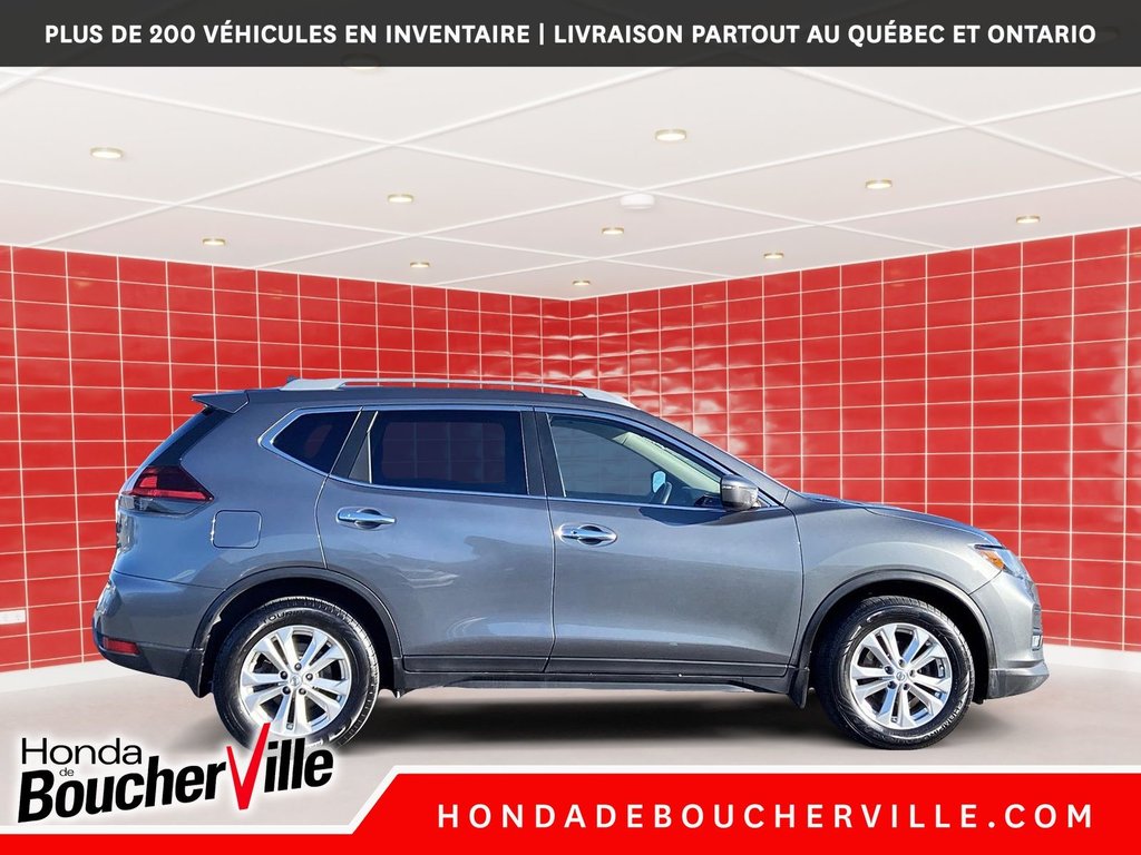 2018 Nissan Rogue SV in Terrebonne, Quebec - 13 - w1024h768px
